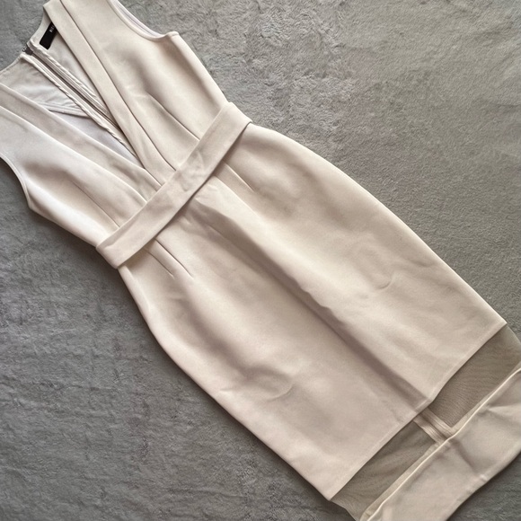 NICHOLAS Dresses & Skirts - Nicholas Deep V-Neck Mesh Panel Midi Cocktail Dress Bridal White Sz 6